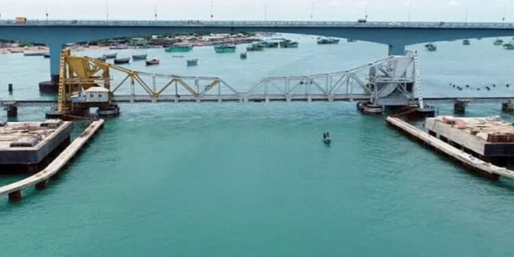 रामनवमी के दिन 2.8 किलोमीटर लंबे पंबन ब्रिज का उद्घाटन करेंगे पीएम नरेंद्र मोदी, जाने क्या है विशेषताएं…