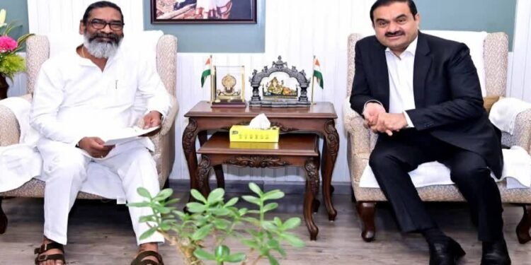 उद्योगपति गौतम अडानी रांची पहुंचे, मुख्यमंत्री हेमंत सोरेन से की मुलाकात, बना हुआ है चर्चा का माहौल…