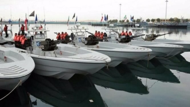 अमेरिका की धमकी के बाद ईरान ने ओमान की खाड़ी में 3000 से अधिक जहाज को तैनात किया…