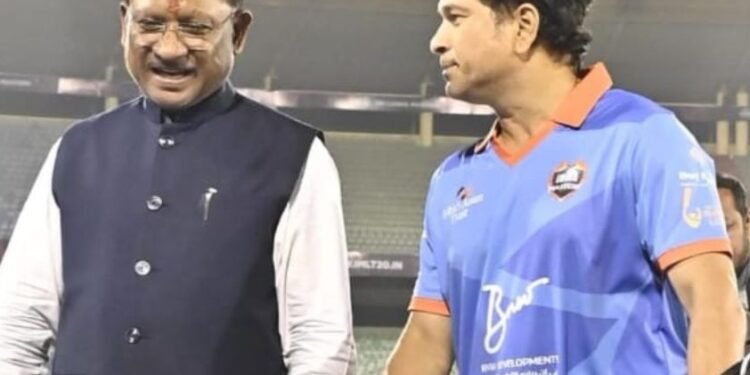 रायपुर में जुटे क्रिकेट के दिग्गज, सचिन तेंदुलकर से मिले मुख्यमंत्री विष्णु देव साय…