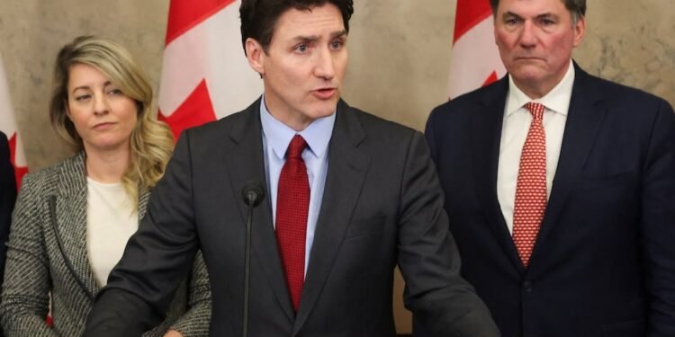 कनाडा ने घोषणा की, अमेरिकी सामानों पर लगाएगा जवाबी टैरिफ…