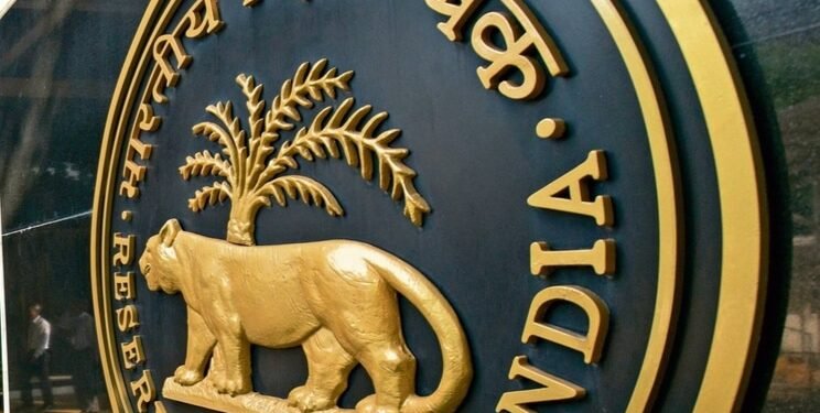 इन पांच बैंकों पर आरबीआई ने लगाया भारी जुर्माना, 10 फाइनेंस कंपनियों का लाइसेंस हुआ रद्द…