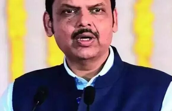 संतोष देशमुख हत्याकांड में फंसे मंत्री धनंजय मुंडे ने इस्तीफा दिया…