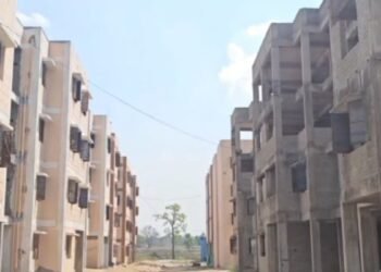 पीएम आवास योजना में गजब का खेला, एक ही वार्ड के 252 लोगों का नाम आबंटन लिस्ट में शामिल…