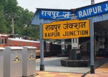 500 रुपए में दोस्त ने कटवाया बाल तो साथी ने मारा चाकू, रायपुर में सनसनीखेज वारदात..