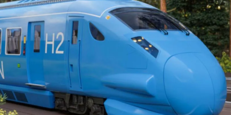 हाइड्रोजन ट्रेन के लिए अभी यात्रियों को करना पड़ेगा और इंतजार, पाई गई कई कमियां…
