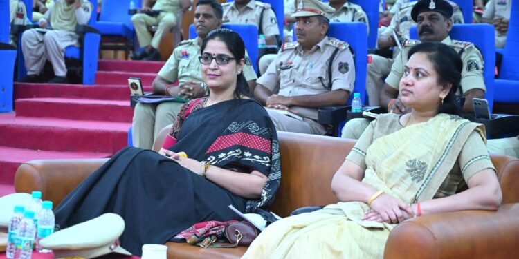 नवीन कानून संहिताओं पर आयोजित कार्यशाला में पुलिस अधिकारियों सहित विवेचक शामिल हुए