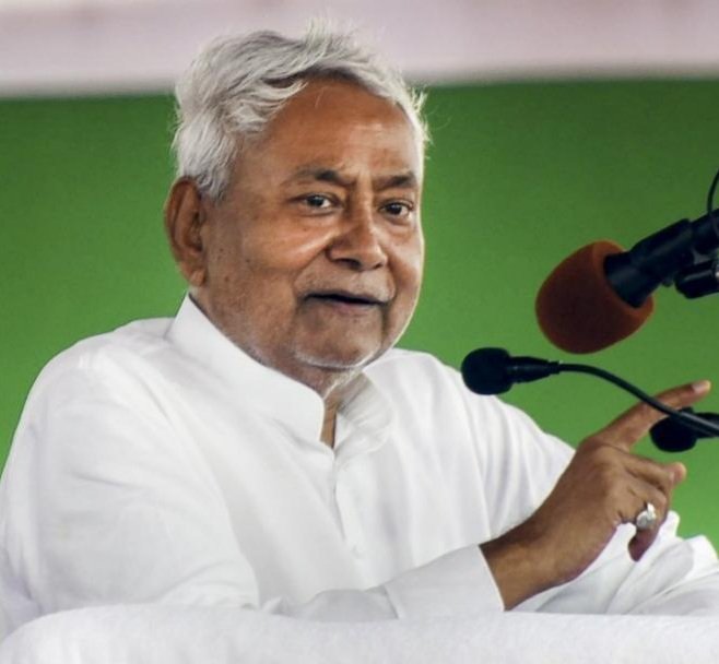 वक्फ संशोधन विधेयक से नीतीश कुमार पर क्या पड़ेगा प्रभाव, जानें दोनों में क्या है कनेक्शन…
