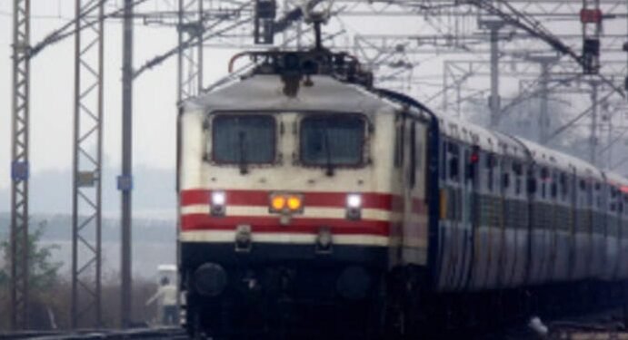 रेलवे ने स्पेशल ट्रेनों को लेकर दिया बाद अपडेट, यात्रियों को भेजेगा एक करोड़ से अधिक संदेश…
