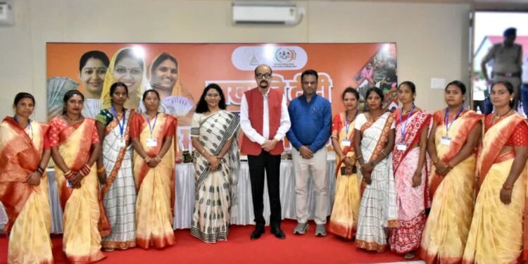 राज्यपाल पहुंचे बालोद, स्व सहायता समूह के कामों की सराहना की,इस बात पर हुई चर्चा…