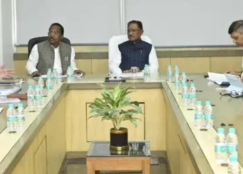 मुख्यमंत्री साय ने मंत्रालय महानदी भवन में आदिम जाति विकास, अनुसूचित जाति विकास, पिछड़ा वर्ग एवं अल्पसंख्यक विकास विभाग के कार्यों की उच्चस्तरीय समीक्षा
