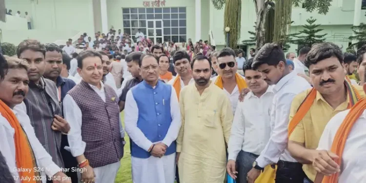 विधायक डॉ. संपत अग्रवाल की सशक्त पहल,जनप्रतिनिधियों की आवाज पहुँची सत्ता के द्वार, मुख्यमंत्री साय एवं डॉ. रमन सिंह से औपचारिक मुलाकात