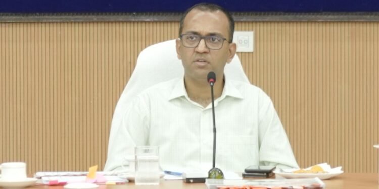 100 वर्ष से अधिक आयु के नागरिकों के आधार सत्यापन की प्रक्रिया 25 जुलाई से होगी शुरू