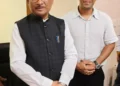 CM विष्णुदेव साय बस्तर के उज्ज्वल सितारे अविनाश तिवारी से मिले, उन्होंने बताया, बस्तर के उज्ज्वल सितारे श्री अविनाश तिवारी जी से टोक्यो प्रवास के दौरान मुलाक़ात