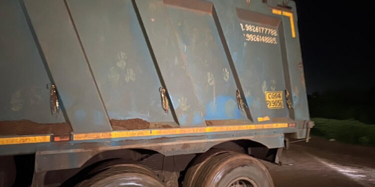 रातों-रात मुरूम की लूट! ट्रकों, JCB मशीनों के साथ खुलेआम खनन – दलाल के संरक्षण में प्रशासन मौन?