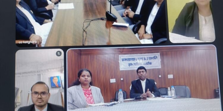 प्रधान जिला न्यायाधीश द्वारा आगामी नेशनल लोक अदालत के संबंध में ली गई बैठक