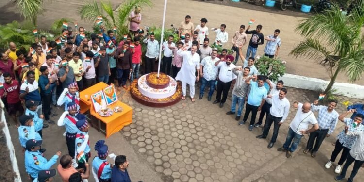 फॉर्चून TMT में धूमधाम से मनाया गया 79वां स्वतंत्रता दिवस, CEO राजेश गौर ने दी तिरंगे को सलामी