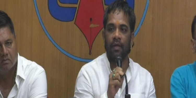 संस्कारधानी में होगा प्रदेश का सबसे बड़ा दही-हांडी उत्सव मुख्यमंत्री समेत कई दिग्गज होंगे शामिल, विजेता टोली को 11 लाख का इनाम