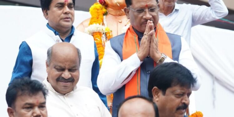 सीएम साय ने अटल बिहारी वाजपेयी की पुण्यतिथि पर किया नमन, सीएम बोले, छत्तीसगढ़ राज्य निर्माता के रूप में सदैव रहेंगे स्मरणीय