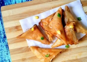 पिज्जा और समोसे का मजा एक साथ, घर पर बनाएं क्रिस्पी पिज्जा समोसा…