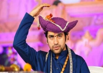 धीरेंद्र शास्त्री का चौंकाने वाला वादा, भूतों पर Ph.D करना चाहते हैं बागेश्वर धाम वाले धीरेंद्र शास्त्री, जानिए दुनिया में कौन सी यूनिवर्सिटी में चलता है ऐसा कोर्स…