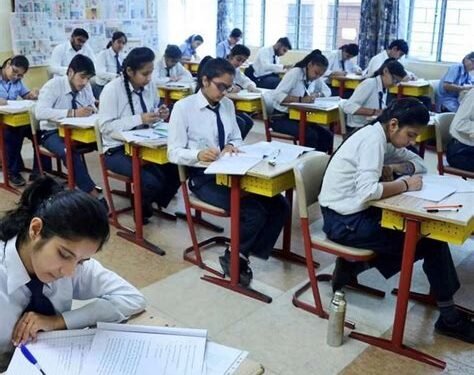 जारी हुआ CBSE 10वीं-12वीं परीक्षा 2026 का टाइम टेबल, जानें कब से शुरू होंगे इम्तिहान…