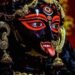 दिवाली से एक दिन पहले क्यों होती मां काली की पूजा, जानें रहस्यमय तांत्रिक कारण…
