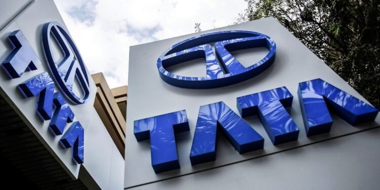 भारत की सबसे प्रतिष्ठित इंडस्ट्रियल हाउस Tata Group में विवाद: ट्रस्ट-फंड बोर्ड उथल-पुथल के बीच सरकारी हस्तक्षेप