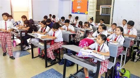 बिना मान्यता वाले प्राइवेट स्कूलों पर दिल्ली सरकार सख्त, अब सभी को देना होगा मान्यता आवेदन, दस्तावेज जमा करने का आदेश…