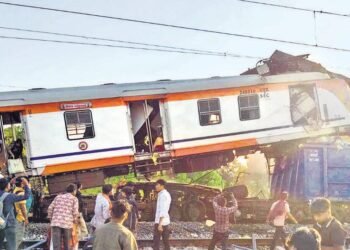 बिलासपुर में मालगाड़ी से आम बैठी पटरियों पर जा रही पैसेंजर ट्रेन से टकराई — कम-से-कम 11 यात्रियों की मौत