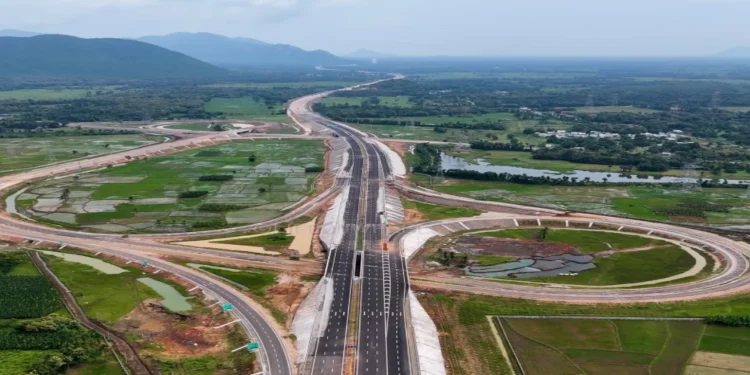 रायपुर-विशाखापत्तनम एक्सप्रेसवे: छत्तीसगढ़ को नई रफ्तार देने वाला ‘ग्रीन हाईवे’