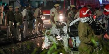 दिल्ली लाल क़िले के समीप हुआ कार विस्फोट: 9 जख्मी, सुरक्षा एजेंसियों ने UAPA के तहत मामला दर्ज किया