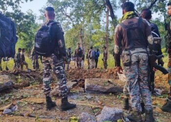 छत्तीसगढ़ के बीजापुर में सुरक्षा बलों ने नक्सलियों को बड़ा झटका — छह नक्सली ढेर, भारी जवानो की तैनाती