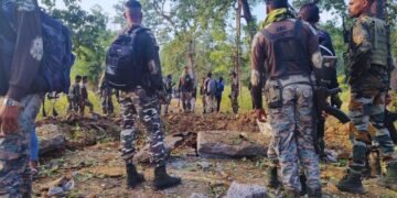 छत्तीसगढ़ के बीजापुर में सुरक्षा बलों ने नक्सलियों को बड़ा झटका — छह नक्सली ढेर, भारी जवानो की तैनाती