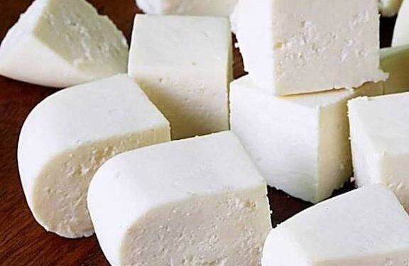 पनीर में आखिर ऐसा क्या है हेल्थ एक्सपर्ट्स क्यों देते हैं खाने की सलाह जाने यहां से इसकी खास खासियत…