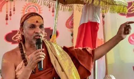 स्वामी अविमुक्तेश्वरानंद के शिविर में हंगामा, लाठी-डंडों के साथ पहुंचे युवक, पुलिस को दी गई…