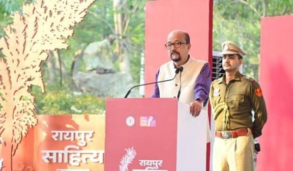 इंटरनेट की इस दुनिया में प्रिंट और साहित्य का महत्व हमेशा रहेगा राज्यपाल…