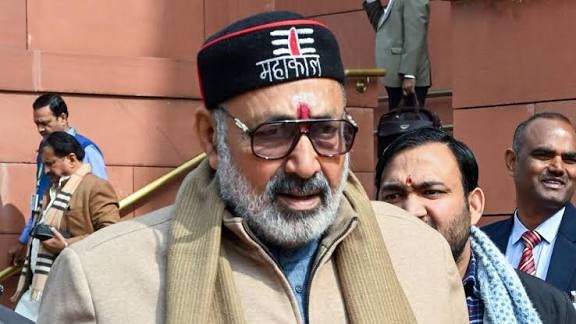 SC ने लगाई UGC के नए नियमों पर रोक तो मोदी-शाह को धन्यवाद देने लगे गिरिराज, बोले- सनातन को…