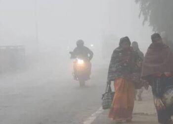 आज उत्तर भारत में सर्दी रिटर्न्स कोहरे के साथ आंधी-बारिश का डबल अटैक, जानें आपके राज्य में कैसा रहेगा मौसम…