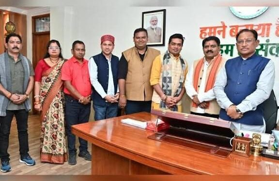 मुख्यमंत्री साय से रायपुर प्रेस क्लब के नवनिर्वाचित पदाधिकारियों की सौजन्य मुलाकात…