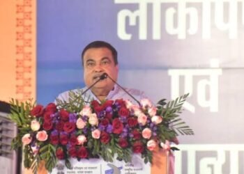 नितिन गडकरी ने राज्य में 2000 करोड़ की 50 सड़क परियोजनाओं को दी मंजूरी, इनके बीच बनेगा नया हाईवे..