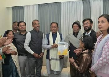 सीएम साय ने पीएम सूर्यघर मुफ्त बिजली योजना के अंतर्गत स्थापित सोलर सिस्टम का किया निरीक्षण…