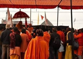 शंकराचार्य स्वामी ने त्यागा अन्न-जल, लगातार दूसरे दिन धरना जारी…