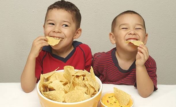 बुलडोजर बाबा’ से बच्चे ने मांग दी चिप्स, सीएम खिलखिलाकर हंस पड़े…