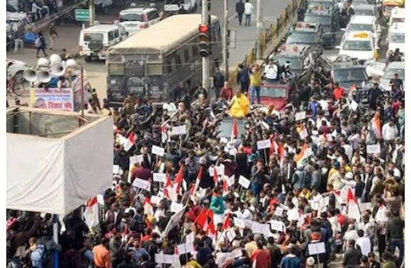 आज देशभर में किसानों का चक्का जाम,बैंक से लेकर स्कूल-कॉलेज तक क्या खुलेगा-क्या रहेगा बंद जाने यहां से…