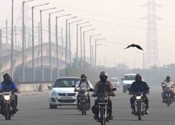 दिल्ली में दम घुटता है सीएम ने राजधानी को बताया ‘गैस चैंबर’, बोले- जब नीयत साफ….