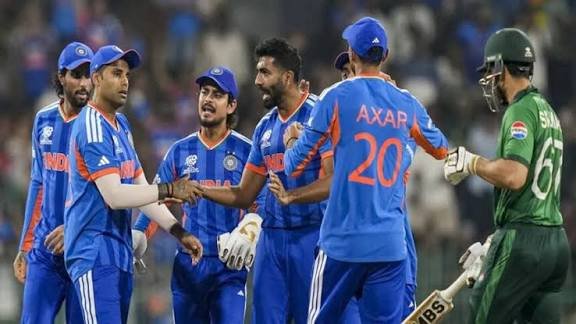 भारत ने सुपर-8 में बनाई जगह, पाकिस्तान की राह हुई मुश्किल देखें पॉइंट्स टेबल कौन कहाँ पे हैं…