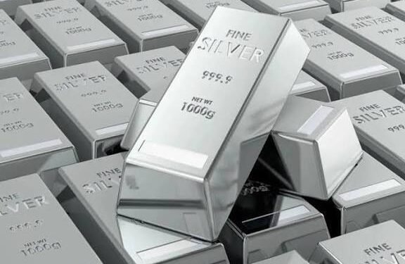 चांदी की कीमतों में ऐतिहासिक उतार-चढ़ाव: 48 घंटे में इतने लाख की गिरावट…