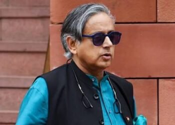केरल का नाम बदलने पर सियासत तेज शशि थरूर का आया रिएक्शन, तंज कसते हुए किया पोस्ट…