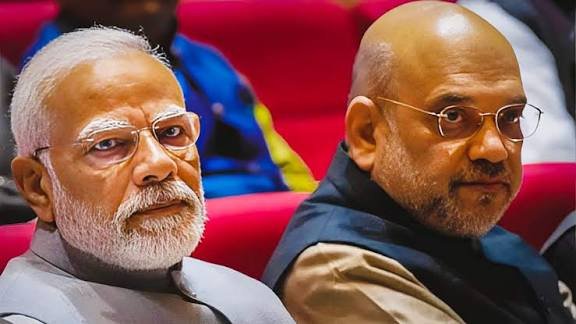 पीएम और शाह के खिलाफ FIR सुप्रीम अदालत ने लगाई वकील की क्लास, पूछा- आपको वकालत का लाइसेंस…